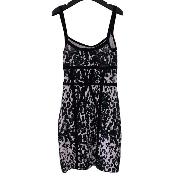 Super Hot Bodycon Dress - Picture 3 of 3